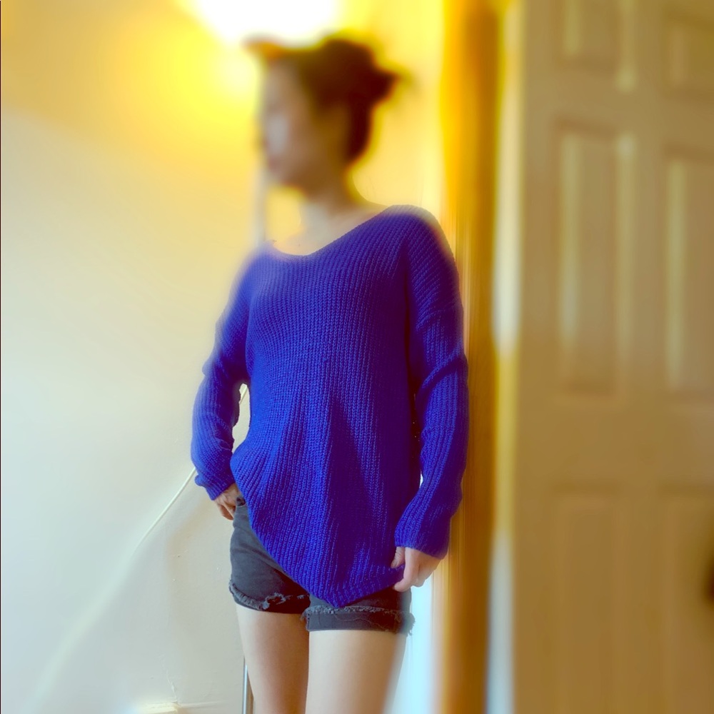 DRESSES/SHIRTS✨ - Picture 2 of 6
